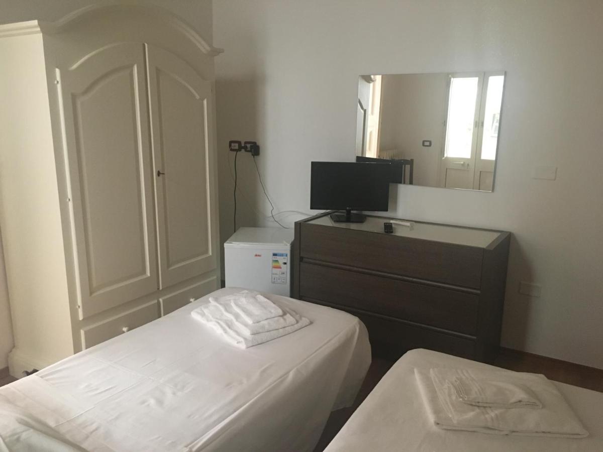 Stelmalu' Hotel Novoli Eksteriør billede