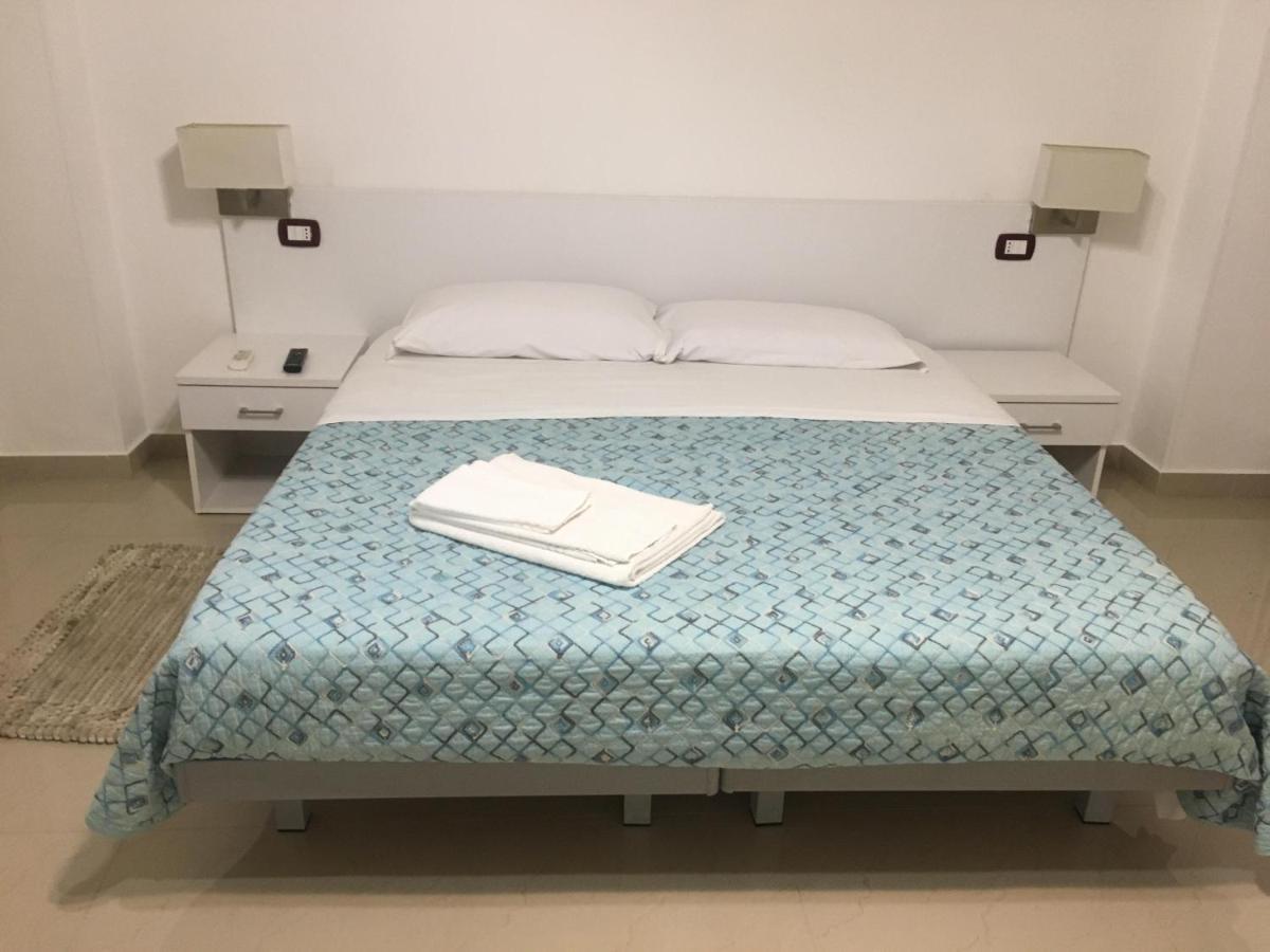 Stelmalu' Hotel Novoli Eksteriør billede