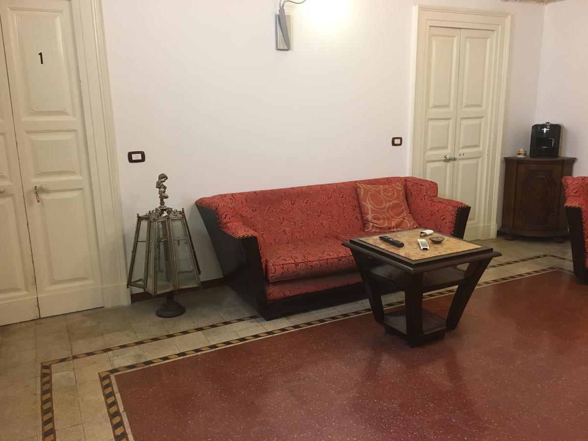 Stelmalu' Hotel Novoli Eksteriør billede
